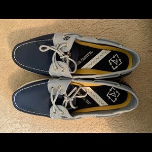 Sperry boat shoe